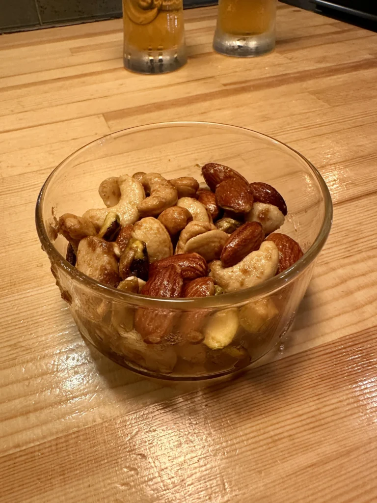 燻製の出汁ミックスナッツ