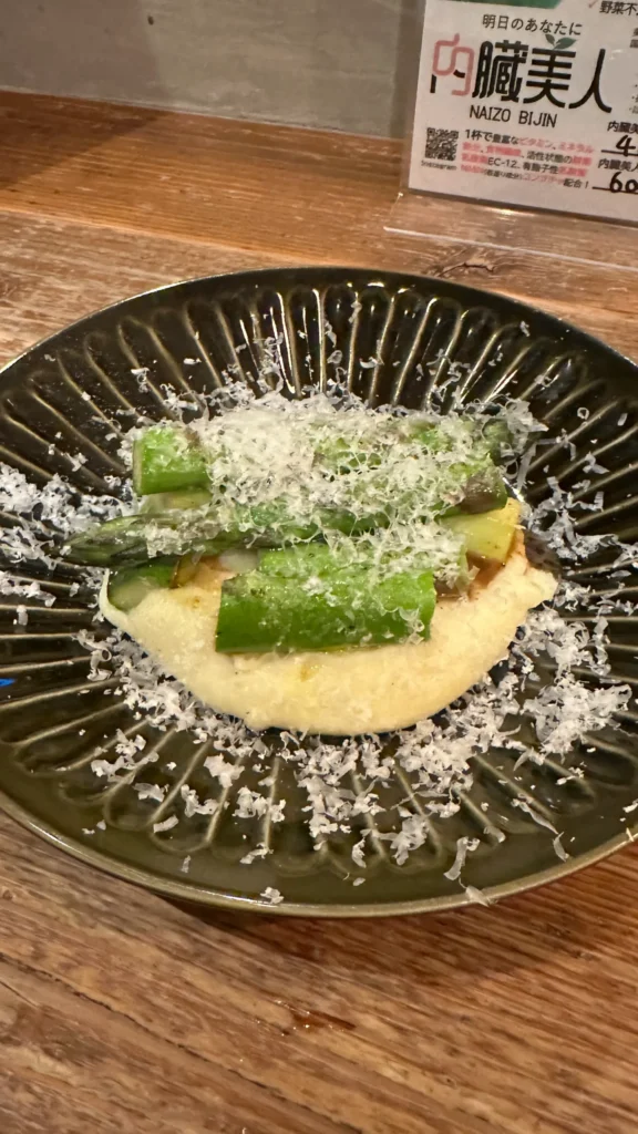 アスパラのチーズ仕立て