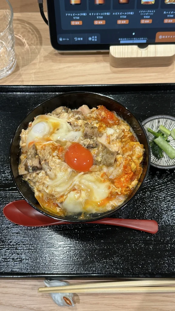 炭火焼鶏のとろとろ親子丼
