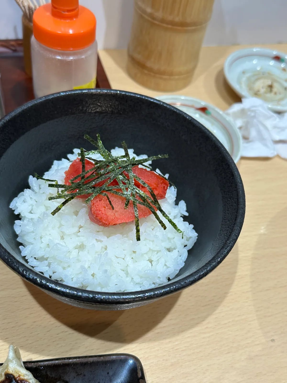 ご飯の上に明太子をのせた明太子ご飯