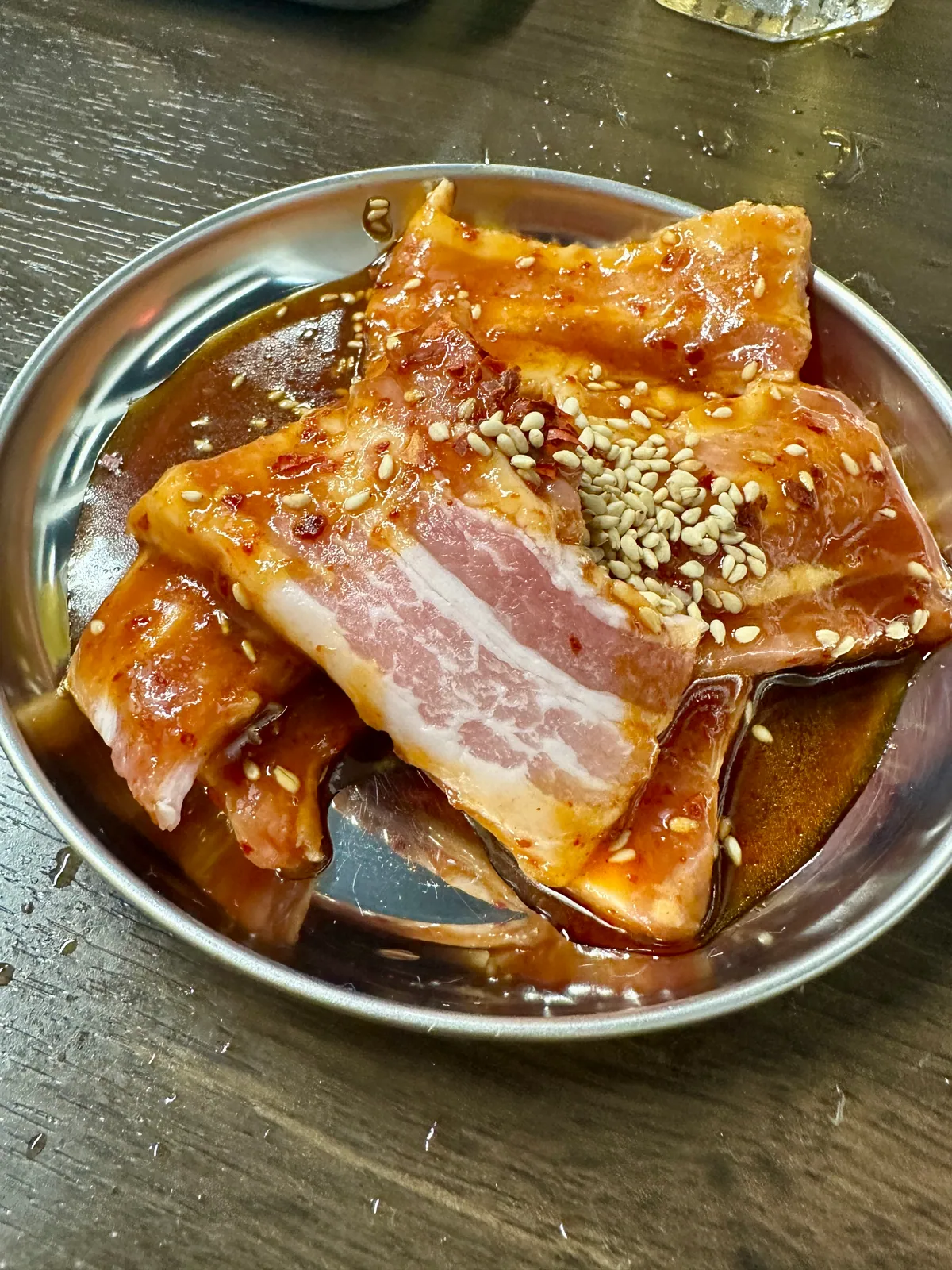 香ばしくジューシーな味わいの豚バラ