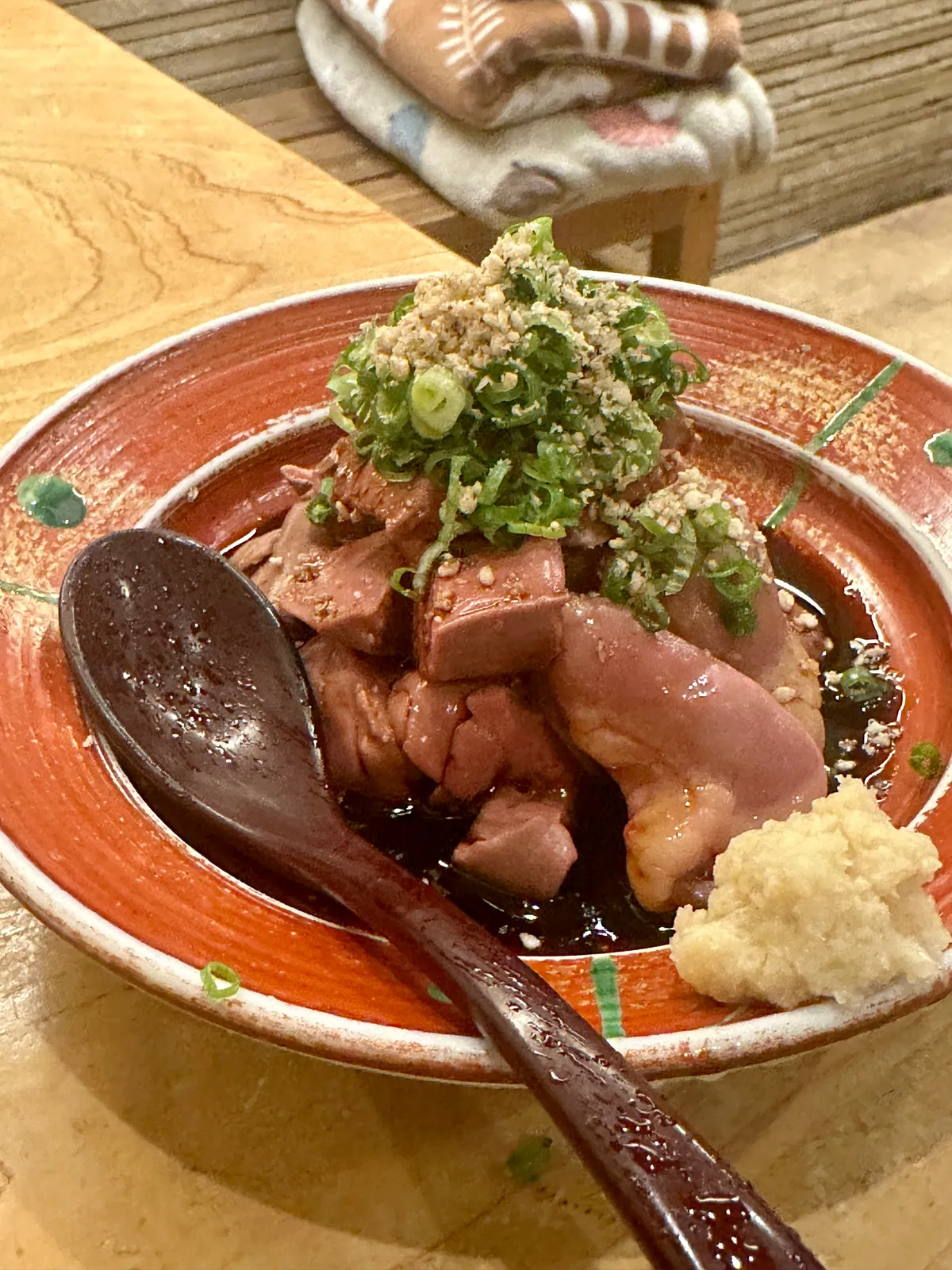 甘いたれを絡めた鶏レバー