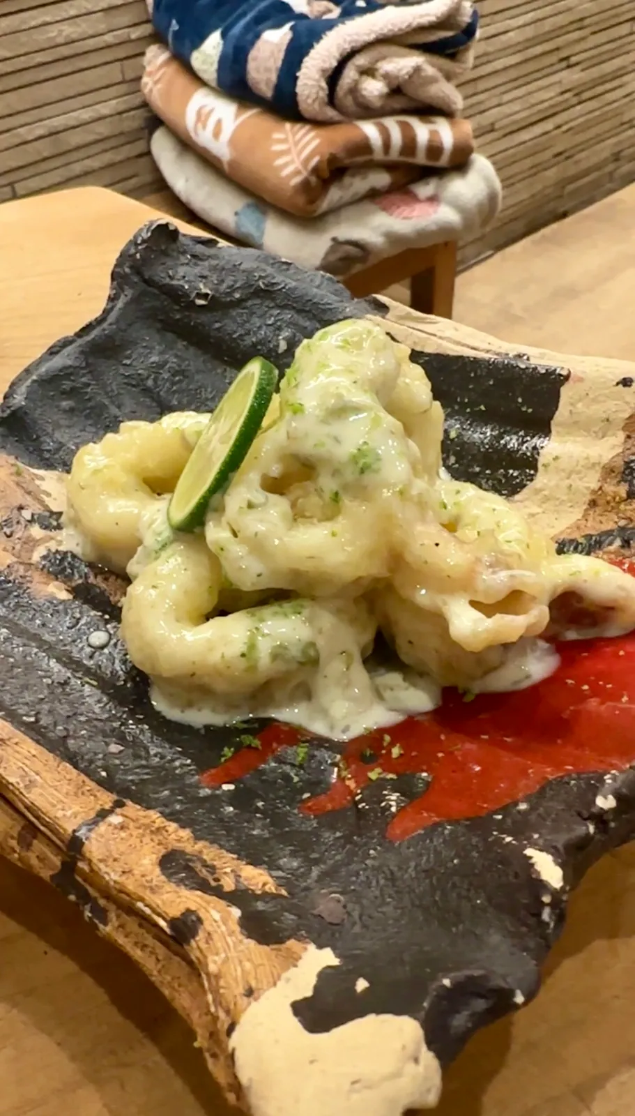 すだちを添えたエビマヨ風のイカマヨ